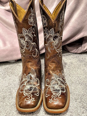 Dan Post Floral Embroidered Western Boots in Brown